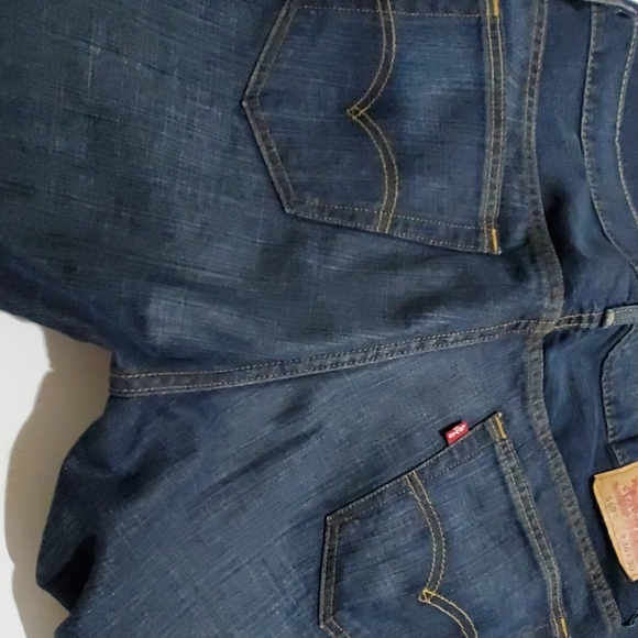 Levi's - Picture 3 of 3